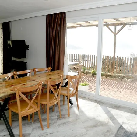 Uzum Iskelesi Apart Apartament