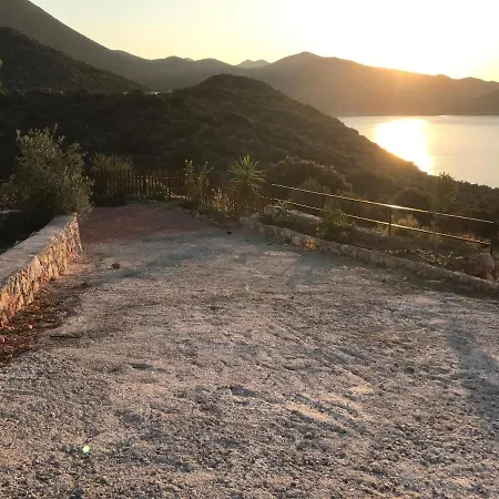 Uzum Iskelesi Apart *